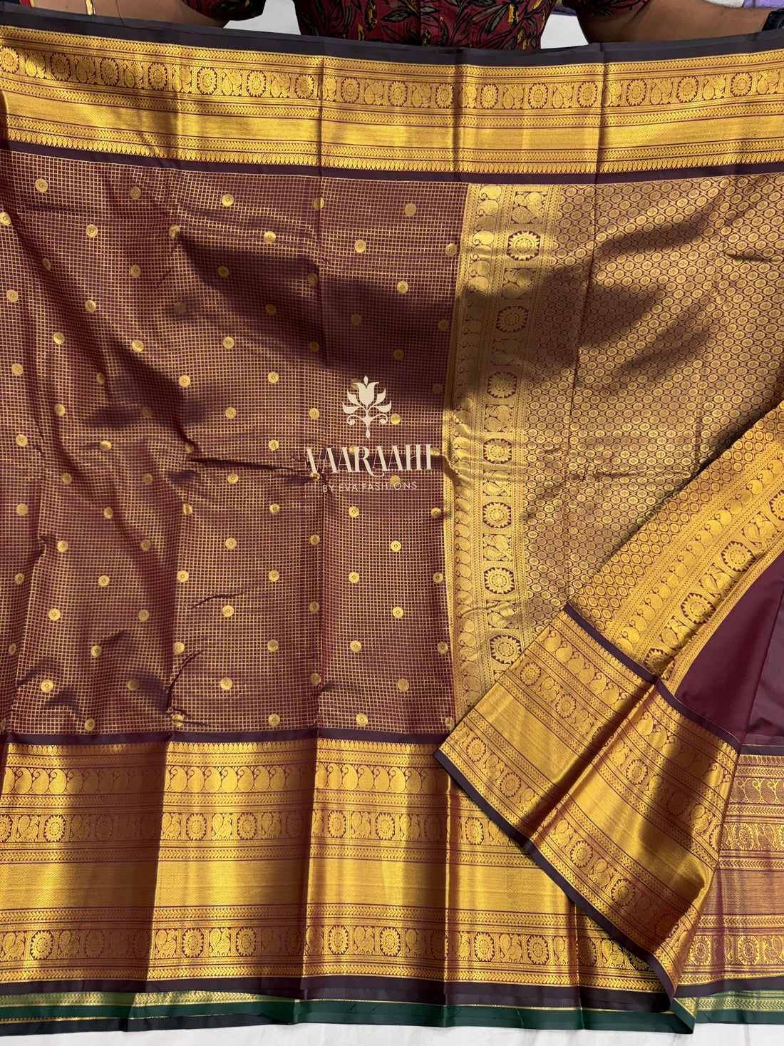 Vintage Kchipattu Style Sarees with Rich Zari Border