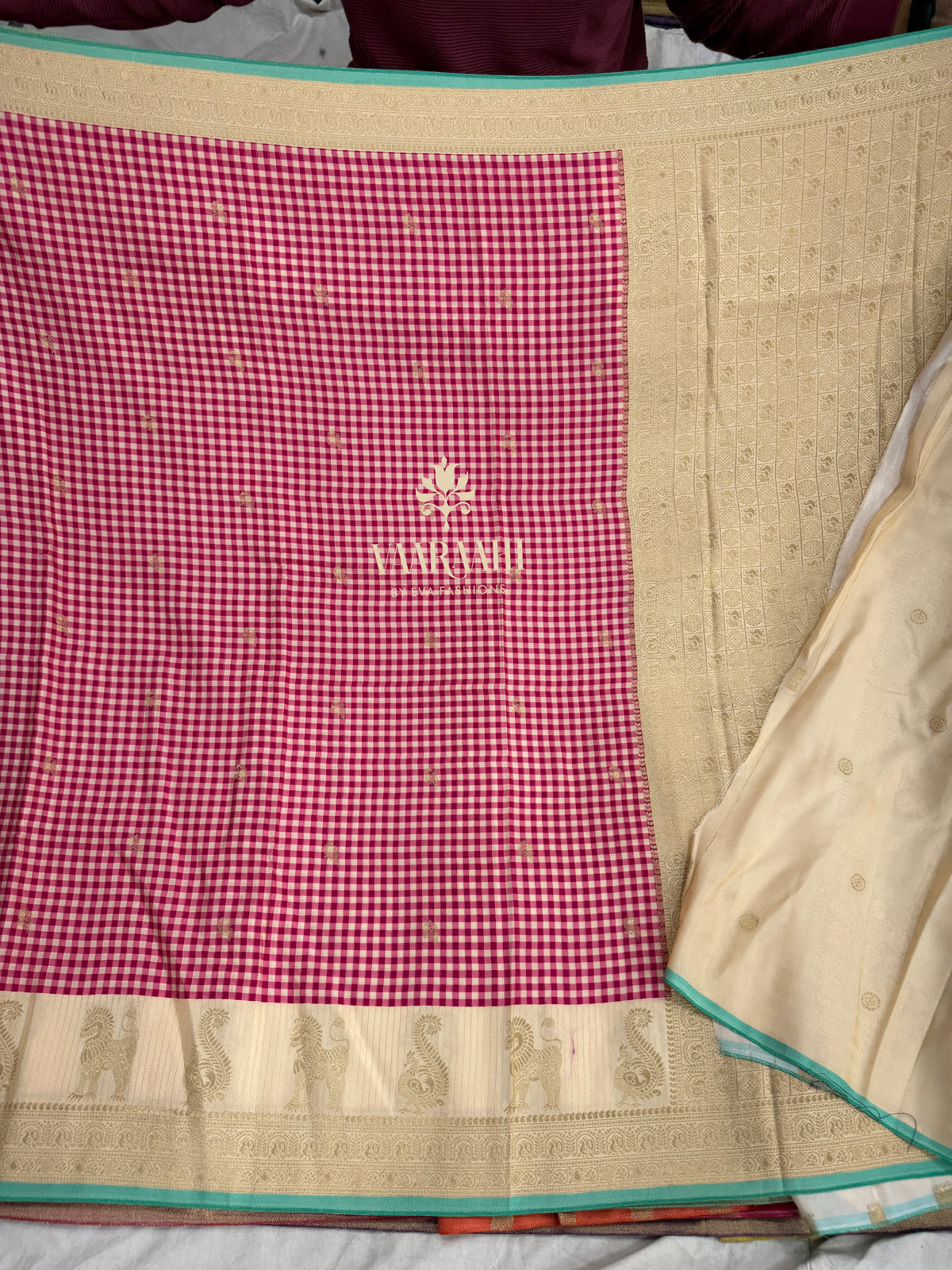 Kanchi Dola Silk Sarees with Madras checks Online | Traditional Zari Border Sarees